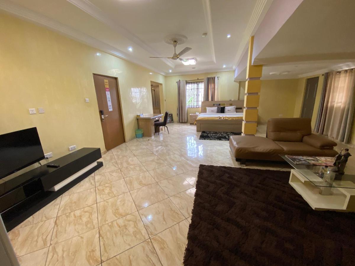 Bays Lodge, Accra Exterior photo
